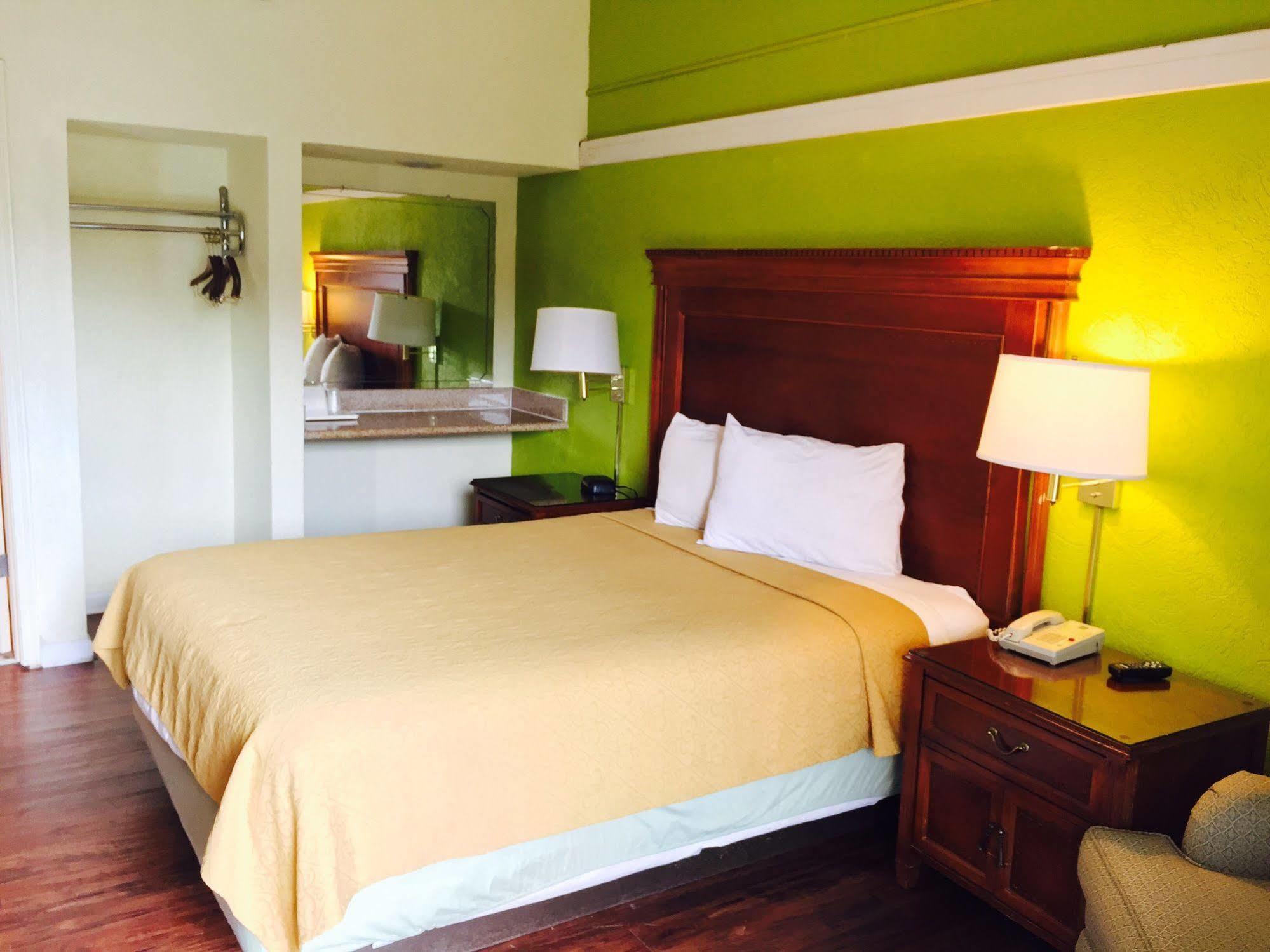 Hotel M Morgantown - Wvu Area Екстериор снимка