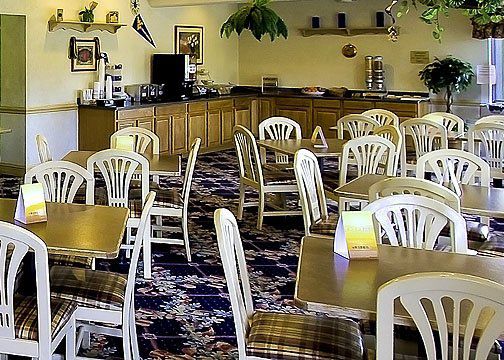 Hotel M Morgantown - Wvu Area Ресторант снимка